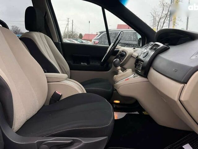 Рено Сценик, объемом двигателя 1.9 л и пробегом 250 тыс. км за 5500 $, фото 18 на Automoto.ua