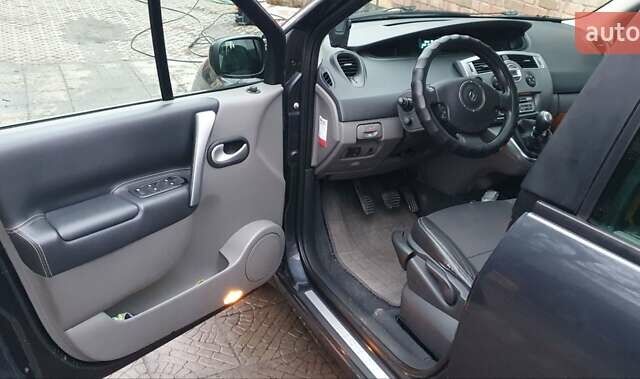 Рено Сценик, объемом двигателя 2 л и пробегом 254 тыс. км за 6199 $, фото 9 на Automoto.ua