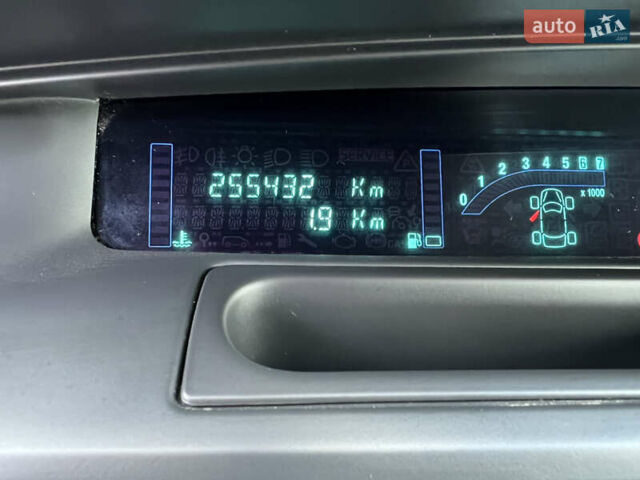 Рено Сценик, объемом двигателя 1.6 л и пробегом 250 тыс. км за 6100 $, фото 15 на Automoto.ua