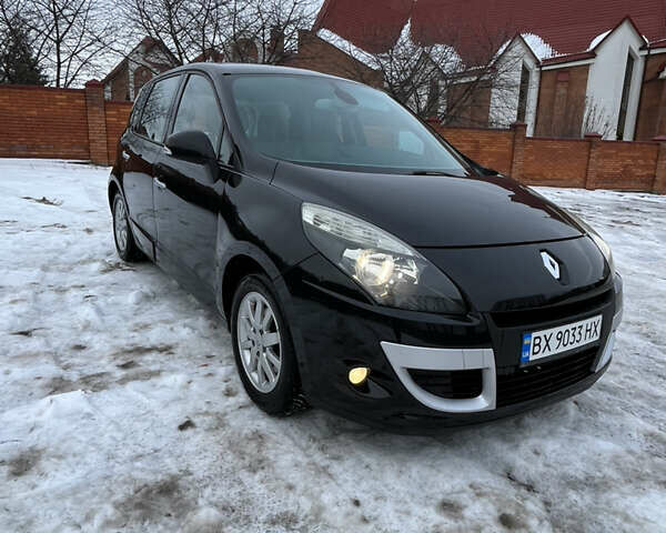 Рено Сценік, об'ємом двигуна 2 л та пробігом 227 тис. км за 7100 $, фото 2 на Automoto.ua