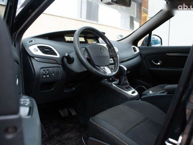Рено Сценик, объемом двигателя 2 л и пробегом 130 тыс. км за 8200 $, фото 9 на Automoto.ua