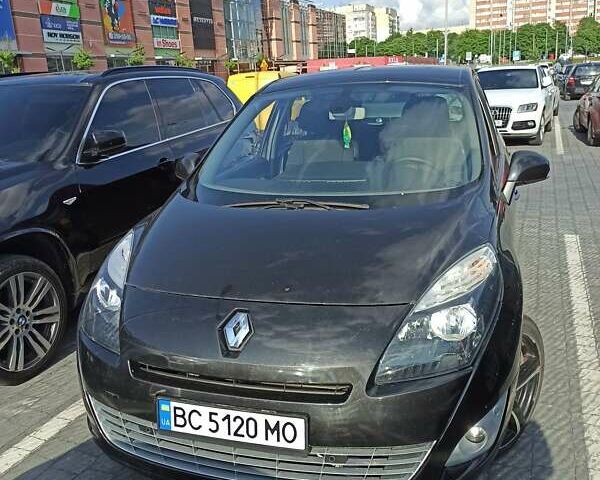 Рено Сценик, объемом двигателя 0 л и пробегом 250 тыс. км за 8600 $, фото 2 на Automoto.ua