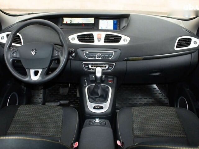 Рено Сценик, объемом двигателя 2 л и пробегом 130 тыс. км за 8200 $, фото 16 на Automoto.ua