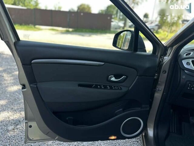 Рено Сценик 2009 в Виннице на Automoto.ua Рено Сценик, объемом двигателя 0 л и пробегом 230 тыс. км за 6200 $, фото 22 на Automoto.ua