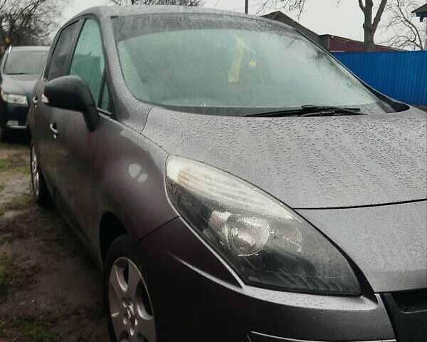 Рено Сценик, объемом двигателя 1.5 л и пробегом 238 тыс. км за 7000 $, фото 5 на Automoto.ua
