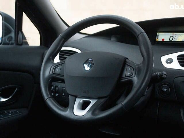 Рено Сценик, объемом двигателя 2 л и пробегом 130 тыс. км за 8200 $, фото 17 на Automoto.ua