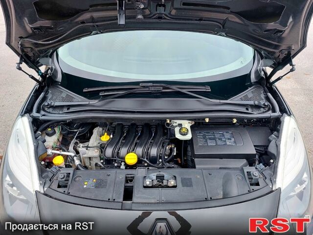 Рено Сценик, объемом двигателя 1.6 л и пробегом 189 тыс. км за 8100 $, фото 12 на Automoto.ua