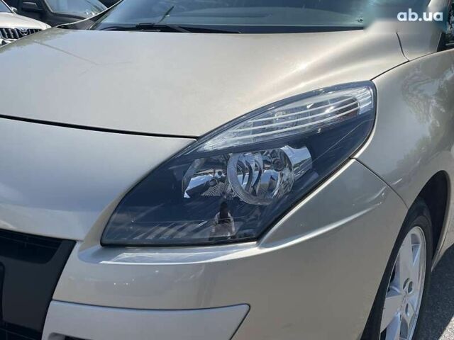 Рено Сценик, объемом двигателя 0 л и пробегом 210 тыс. км за 7300 $, фото 1 на Automoto.ua