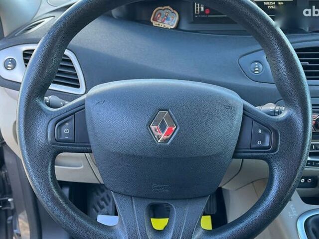 Рено Сценик, объемом двигателя 1.5 л и пробегом 168 тыс. км за 8000 $, фото 8 на Automoto.ua