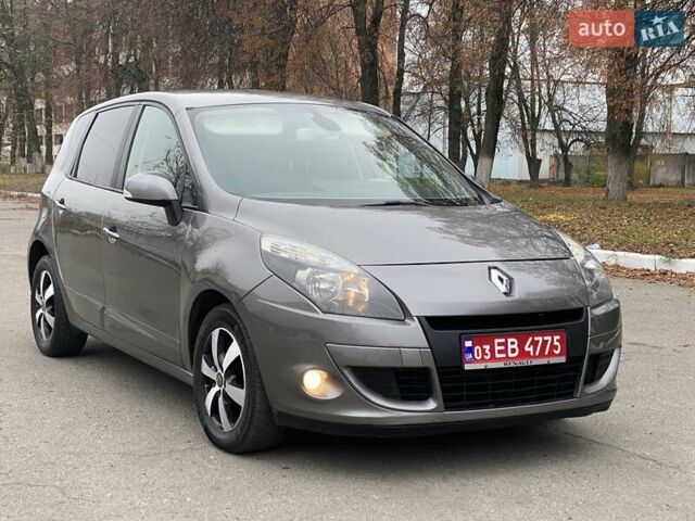 Рено Сценік, об'ємом двигуна 1.6 л та пробігом 196 тис. км за 7800 $, фото 5 на Automoto.ua