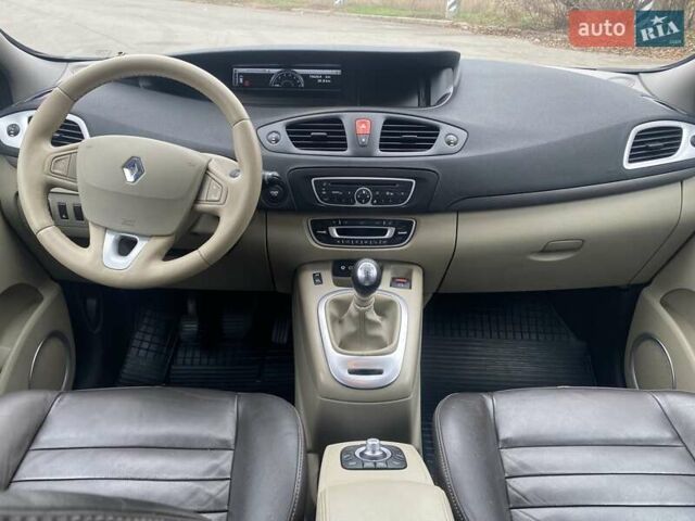 Рено Сценік, об'ємом двигуна 1.6 л та пробігом 196 тис. км за 7800 $, фото 13 на Automoto.ua