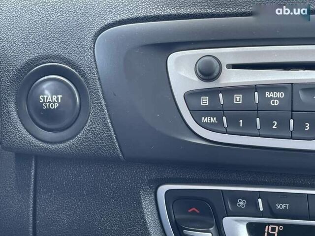 Рено Сценик, объемом двигателя 0 л и пробегом 210 тыс. км за 7300 $, фото 28 на Automoto.ua