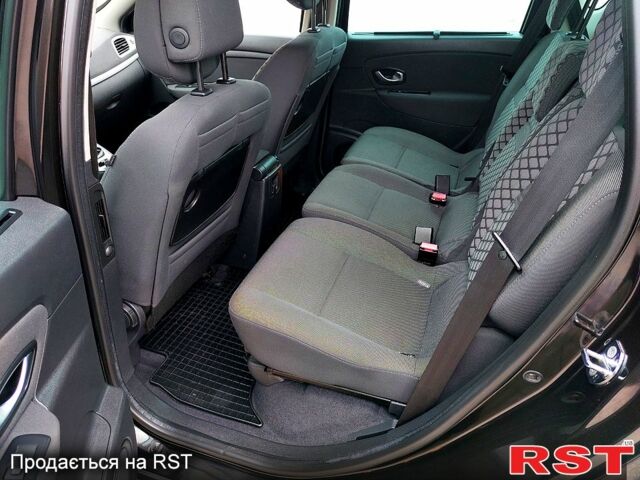Рено Сценик, объемом двигателя 1.6 л и пробегом 189 тыс. км за 8100 $, фото 9 на Automoto.ua