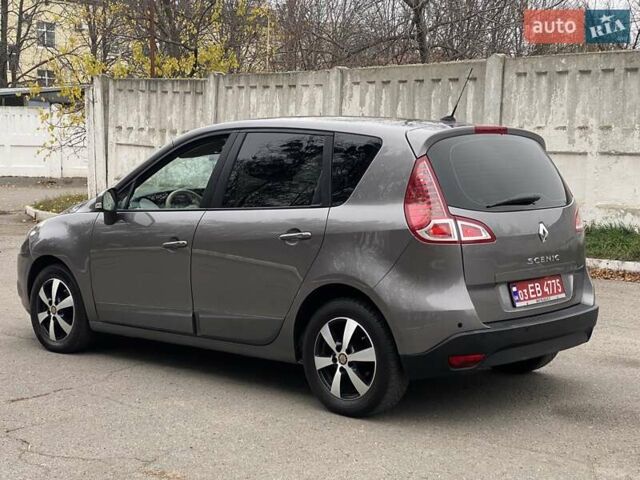 Рено Сценік, об'ємом двигуна 1.6 л та пробігом 196 тис. км за 7800 $, фото 3 на Automoto.ua