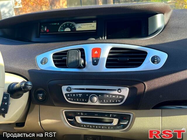 Рено Сценік, об'ємом двигуна 1.5 л та пробігом 244 тис. км за 6700 $, фото 9 на Automoto.ua