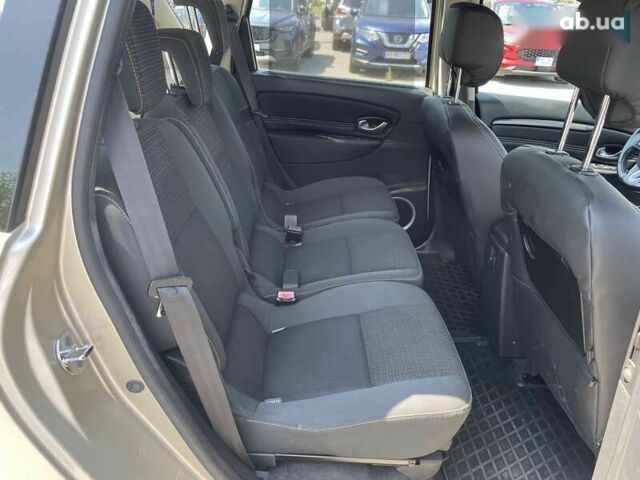 Рено Сценик, объемом двигателя 0 л и пробегом 210 тыс. км за 7300 $, фото 16 на Automoto.ua