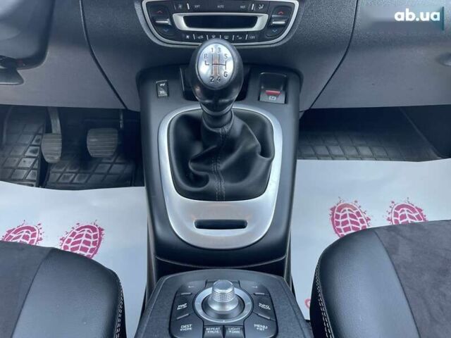 Рено Сценик, объемом двигателя 0 л и пробегом 210 тыс. км за 7300 $, фото 20 на Automoto.ua