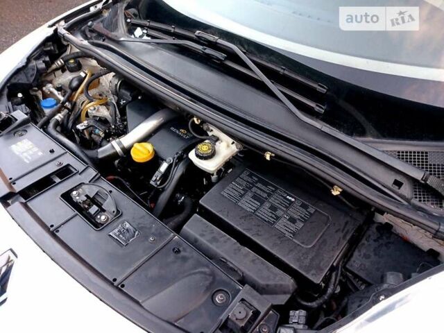 Рено Сценик, объемом двигателя 1.5 л и пробегом 188 тыс. км за 7600 $, фото 2 на Automoto.ua
