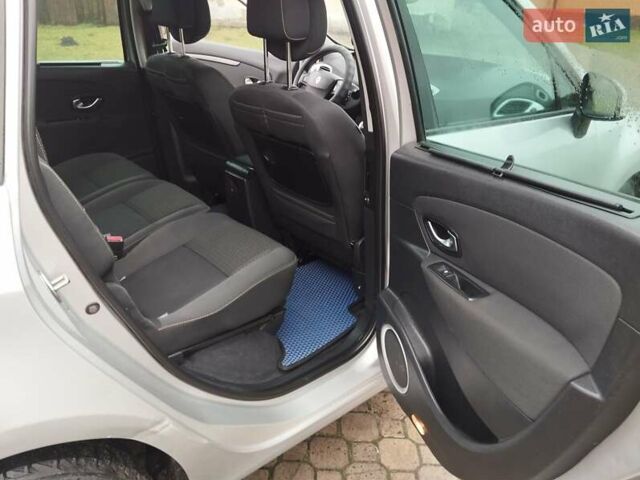 Рено Сценик, объемом двигателя 1.5 л и пробегом 277 тыс. км за 5950 $, фото 11 на Automoto.ua