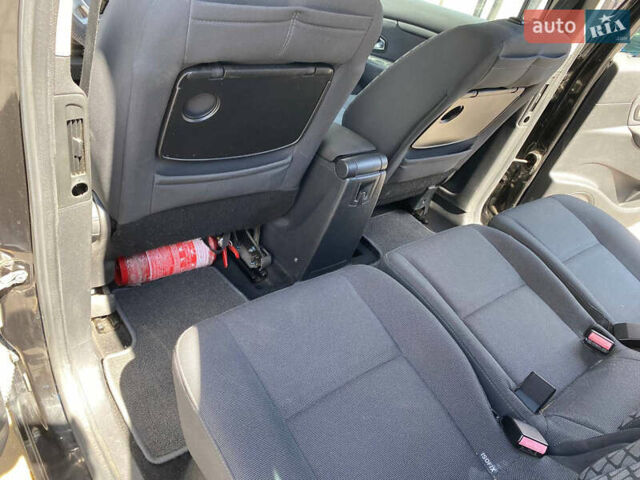 Рено Сценик, объемом двигателя 1.5 л и пробегом 271 тыс. км за 7200 $, фото 8 на Automoto.ua