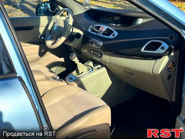 Рено Сценік, об'ємом двигуна 1.5 л та пробігом 244 тис. км за 6700 $, фото 8 на Automoto.ua