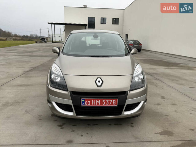 Рено Сценик, объемом двигателя 1.5 л и пробегом 153 тыс. км за 7999 $, фото 4 на Automoto.ua