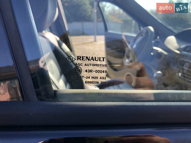 Рено Сценик, объемом двигателя 1.6 л и пробегом 248 тыс. км за 8300 $, фото 58 на Automoto.ua