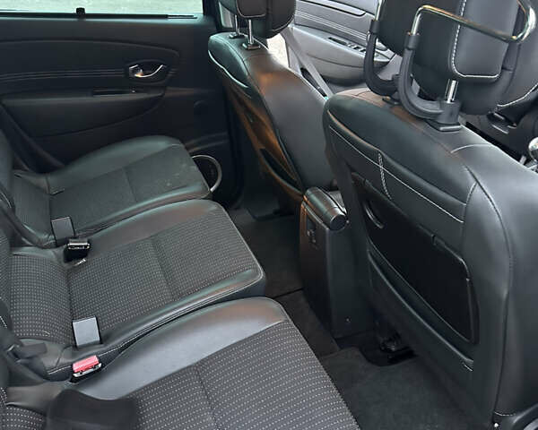 Рено Сценик 2011 в Ровно на Automoto.ua Рено Сценик, объемом двигателя 1.4 л и пробегом 146 тыс. км за 6300 $, фото 16 на Automoto.ua