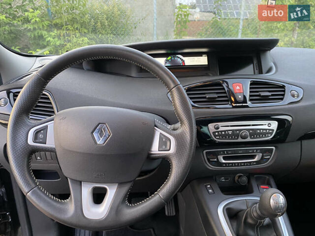 Рено Сценик, объемом двигателя 1.4 л и пробегом 200 тыс. км за 7700 $, фото 14 на Automoto.ua