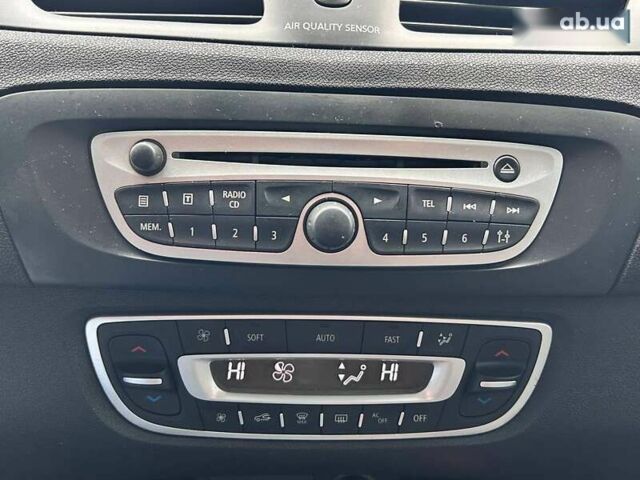 Рено Сценик, объемом двигателя 0 л и пробегом 215 тыс. км за 7400 $, фото 18 на Automoto.ua