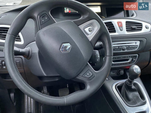 Рено Сценік, об'ємом двигуна 0 л та пробігом 220 тис. км за 8500 $, фото 16 на Automoto.ua