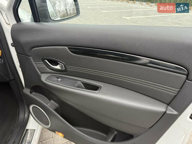 Рено Сценик, объемом двигателя 1.5 л и пробегом 257 тыс. км за 6999 $, фото 30 на Automoto.ua