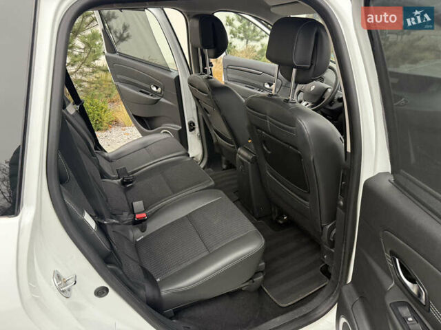 Рено Сценик, объемом двигателя 1.5 л и пробегом 257 тыс. км за 6999 $, фото 32 на Automoto.ua