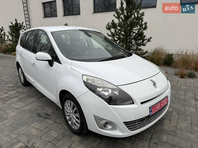 Рено Сценик, объемом двигателя 1.5 л и пробегом 257 тыс. км за 6999 $, фото 5 на Automoto.ua