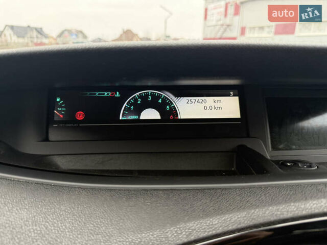 Рено Сценик, объемом двигателя 1.5 л и пробегом 257 тыс. км за 6999 $, фото 42 на Automoto.ua