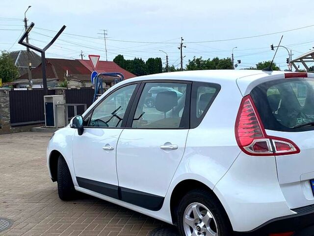 Рено Сценик 2011 в Белой Церкве на Automoto.ua Рено Сценик, объемом двигателя 15 л и пробегом 270 тыс. км за 7700 $, фото 4 на Automoto.ua