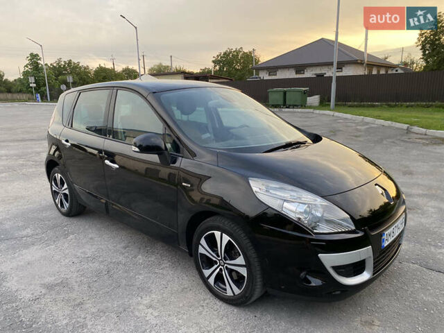 Рено Сценик, объемом двигателя 1.4 л и пробегом 200 тыс. км за 7700 $, фото 7 на Automoto.ua