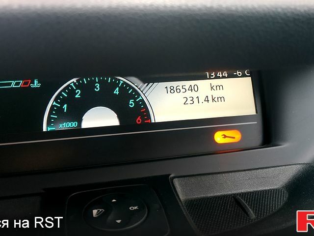 Рено Сценик, объемом двигателя 15 л и пробегом 0 тыс. км за 7350 $, фото 3 на Automoto.ua