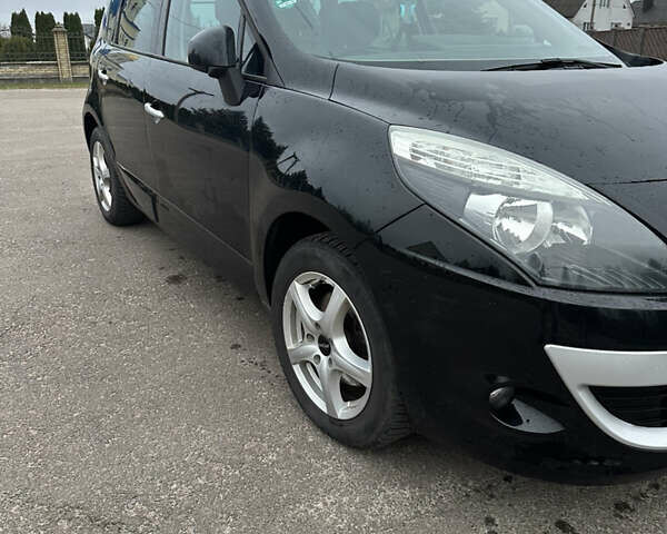 Рено Сценик 2011 в Ровно на Automoto.ua Рено Сценик, объемом двигателя 1.4 л и пробегом 146 тыс. км за 6300 $, фото 8 на Automoto.ua