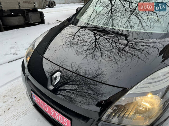 Рено Сценік, об'ємом двигуна 1.6 л та пробігом 258 тис. км за 7800 $, фото 19 на Automoto.ua