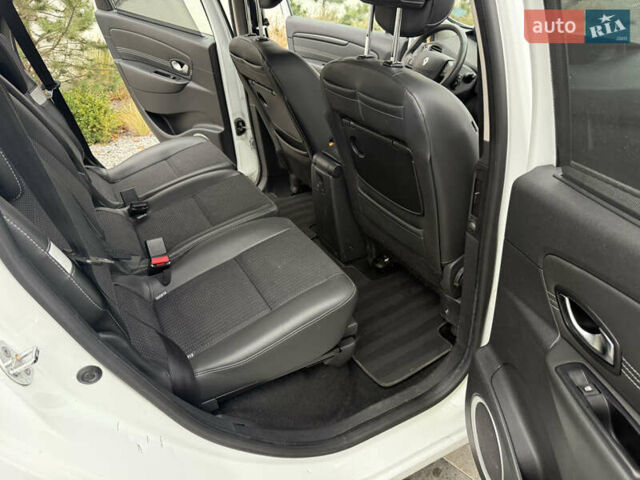 Рено Сценик, объемом двигателя 1.5 л и пробегом 257 тыс. км за 6999 $, фото 31 на Automoto.ua