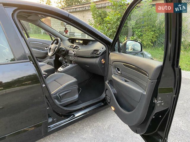 Рено Сценик, объемом двигателя 1.4 л и пробегом 200 тыс. км за 7700 $, фото 12 на Automoto.ua