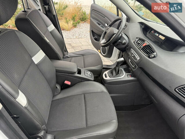 Рено Сценик, объемом двигателя 1.5 л и пробегом 257 тыс. км за 6999 $, фото 25 на Automoto.ua
