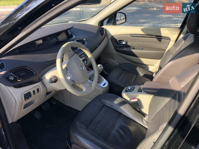 Рено Сценик, объемом двигателя 1.6 л и пробегом 248 тыс. км за 8300 $, фото 36 на Automoto.ua