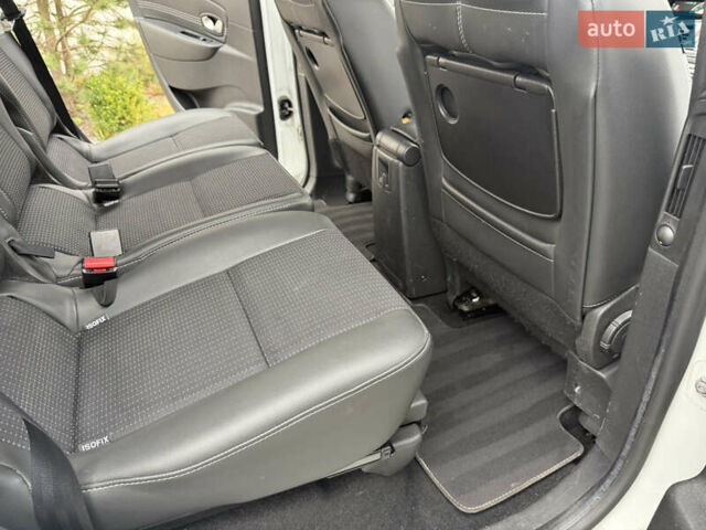 Рено Сценик, объемом двигателя 1.5 л и пробегом 257 тыс. км за 6999 $, фото 36 на Automoto.ua