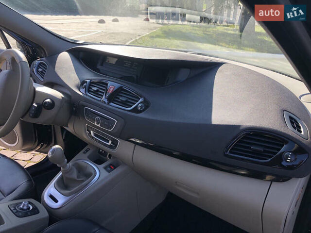 Рено Сценик, объемом двигателя 1.6 л и пробегом 248 тыс. км за 8300 $, фото 51 на Automoto.ua