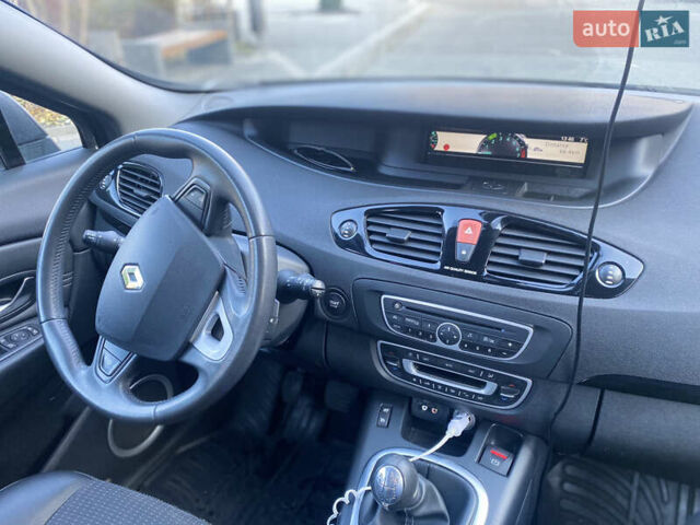 Рено Сценик, объемом двигателя 1.4 л и пробегом 198 тыс. км за 6800 $, фото 9 на Automoto.ua