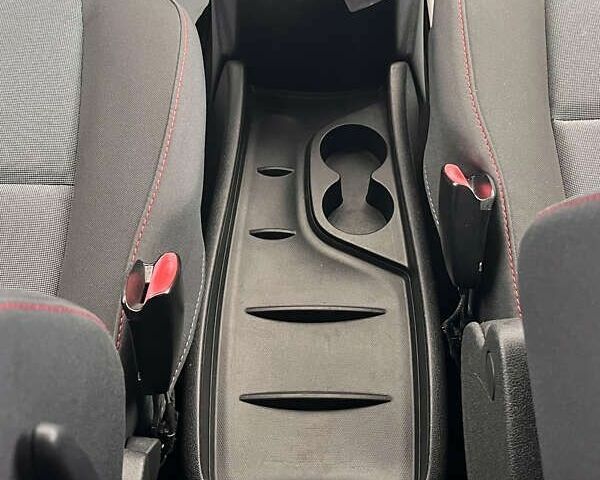 Рено Сценик, объемом двигателя 1.5 л и пробегом 175 тыс. км за 9950 $, фото 15 на Automoto.ua