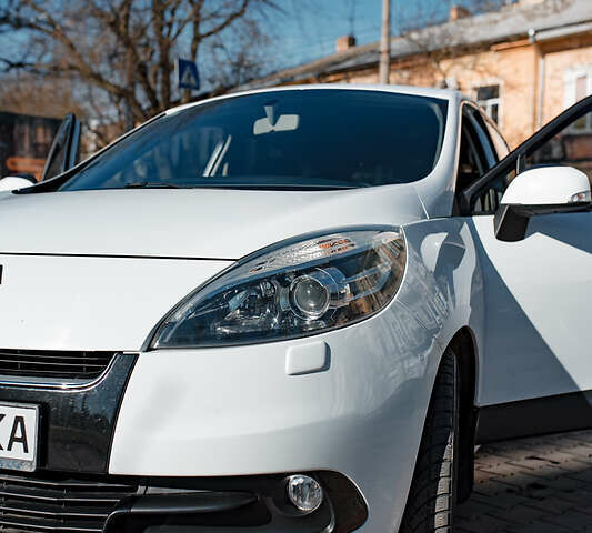 Рено Сценік, об'ємом двигуна 1.5 л та пробігом 236 тис. км за 7600 $, фото 5 на Automoto.ua