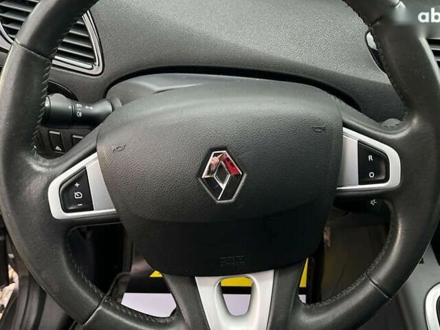 Рено Сценик, объемом двигателя 1.5 л и пробегом 226 тыс. км за 8900 $, фото 11 на Automoto.ua